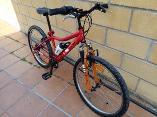 Bicicleta BtWin 24 Roja