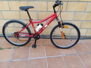 Bicicleta BtWin 24 Roja