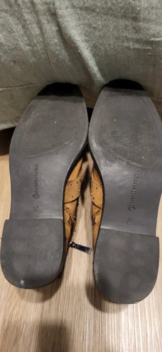 Botines Stradivarius Marrones con Pedrería