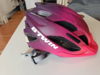 Casco Btwin 500 Morado y Rosa