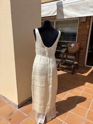 Vestido beige talla M de hilo de seda