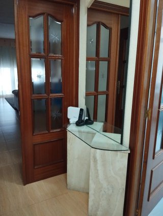 Ingresso in marmo e cristallo
