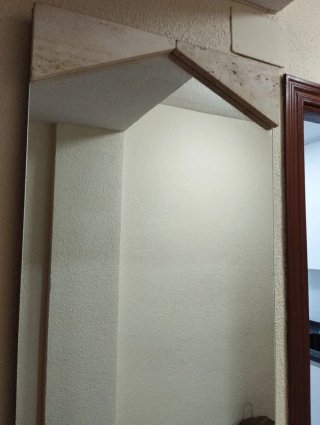 Ingresso in marmo e cristallo