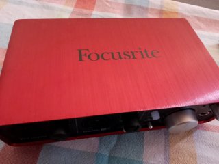 Scheda Audio Focusrite Scarlett 2i2