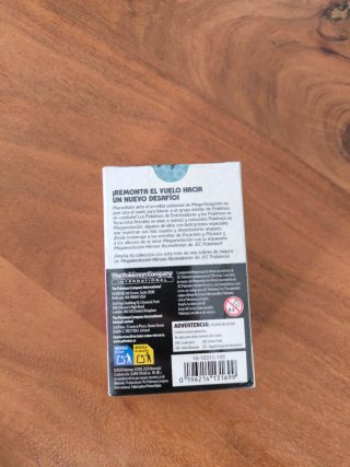 Booster Bundle Pokémon Héroes Ascendentes Sellado