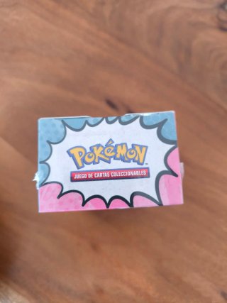 Booster Bundle Pokémon Héroes Ascendentes Sellado