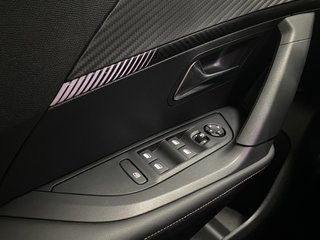 Peugeot 2008 Allure Hybrid 1.2 145CV eDCS6 MHEV!!!