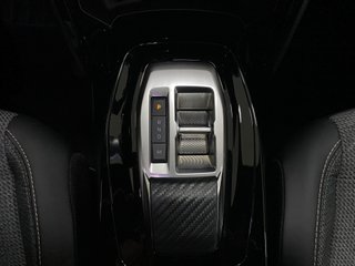 Peugeot 2008 Allure Hybrid 1.2 145CV eDCS6 MHEV!!!