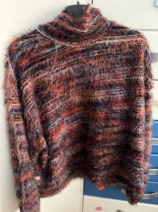Jersey Salsa Cuello Alto Peludo Talla Única