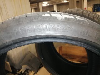 Neumáticos Coche 295/30 R22