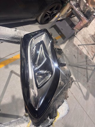 Faro Mercedes A 156 906 76 00
