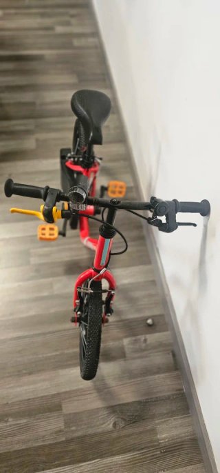 Bicicleta infantil B'TWIN roja 16 pulgadas