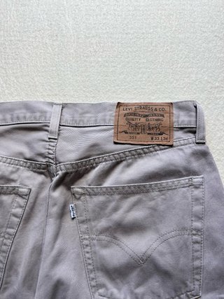 Vaqueros Levi's 551 Rectos Vintage W33 Gris