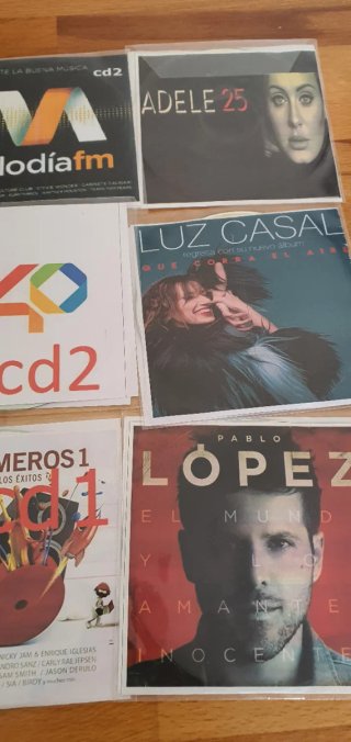 Lote 9 CDs Variados: Melodía FM, Los 40, Luz Casal