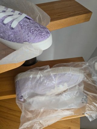 Tenis malva bordados Anna Field