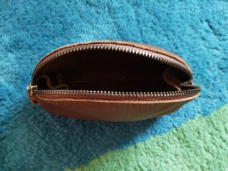 Cartera neceser de piel marrón