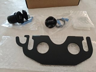 Soporte Voltímetro y USB V-Strom