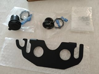 Soporte Voltímetro y USB V-Strom