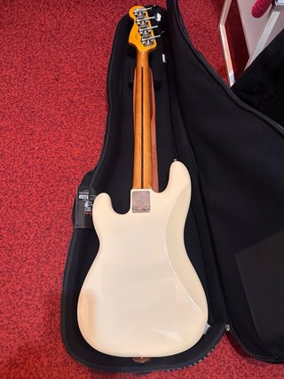 Bajo Fender Eléctrico Vintage