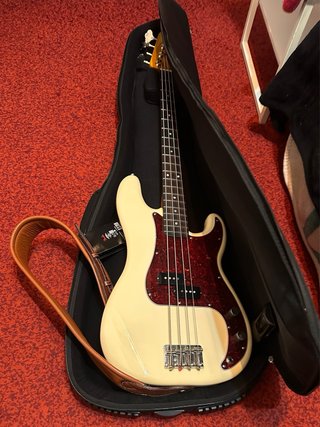 Bajo Fender Eléctrico Vintage