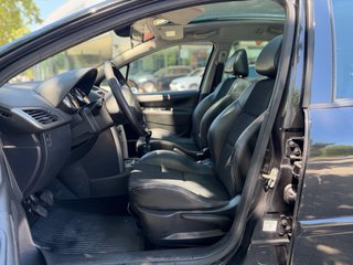 Peugeot 207 SW Outdoor Pegatina B