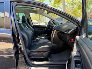 Peugeot 207 SW Outdoor Pegatina B