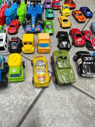 Lotto macchinine giocattolo per bambini
