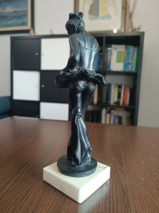Figura Decorativa Bailarina Clásica Base Mármol