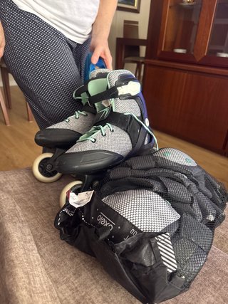 Patines en línea Oxelo + rodilleras