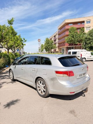 Toyota Avensis 2010