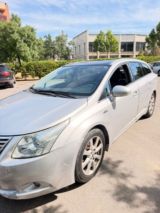 Toyota Avensis 2010