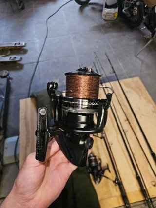 Pacchetto Carpfishing: Canne, Mulinelli e Custodie