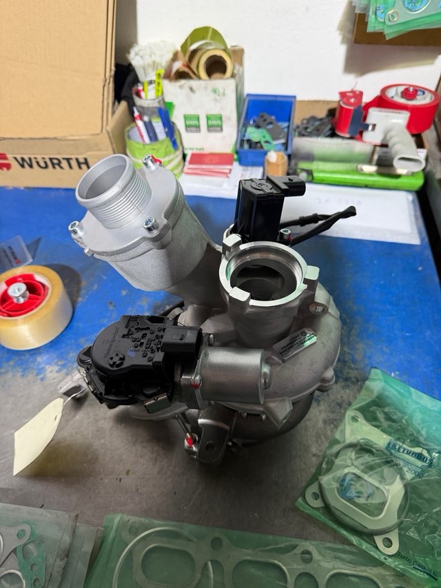 Turbo Híbrido IS38 550cv Rodamientos Golf R/GTI/Cu