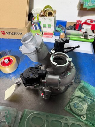 Turbo Híbrido IS38 550cv Rodamientos Golf R/GTI/Cu