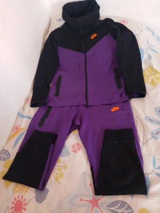 Chándal Nike Negro y Morado
