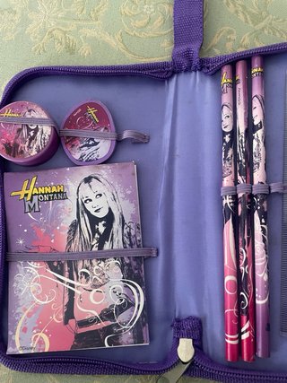 Cartuchera Hannah Montana Morada
