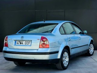 Volkswagen Passat 2003