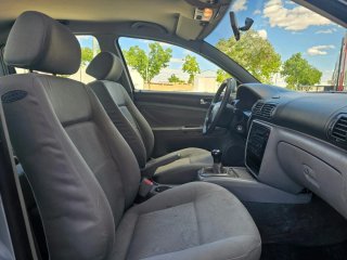 Volkswagen Passat 2003
