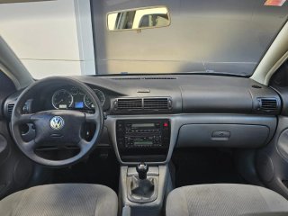 Volkswagen Passat 2003