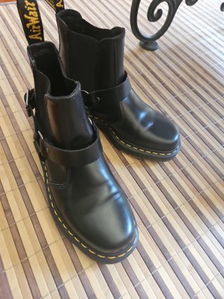 Botas Chelsea Dr. Martens Wincox Negras Mujer