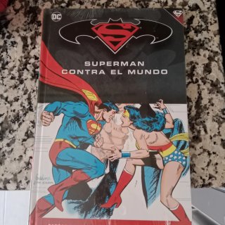 Comics Superman contra el mundo