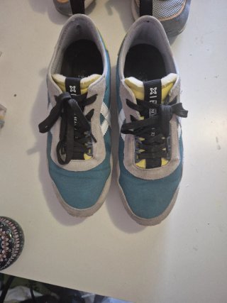 Zapatillas Munich Beige y Azul turquesa