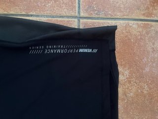 Camiseta Venum Performance Training Negra