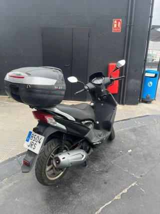Kymco Agility City 125cc Negra