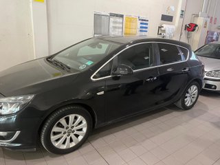 Opel Astra 2013