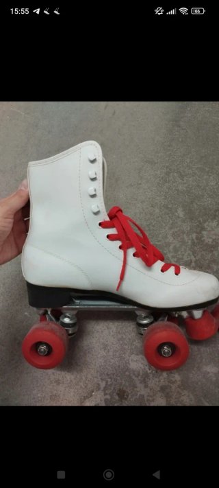 Patines de 4 ruedas blancos