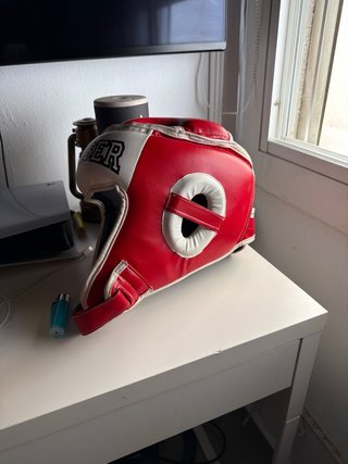 Casco Boxeo/Kick Boxing Rojo marca bruiser