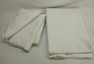 2 Colchas Blancas Zara para Mascotas.