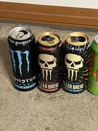 Lattine Monster Energy Vuote