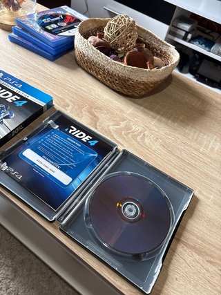Ride 4 PS4 Caja Metálica edición especial